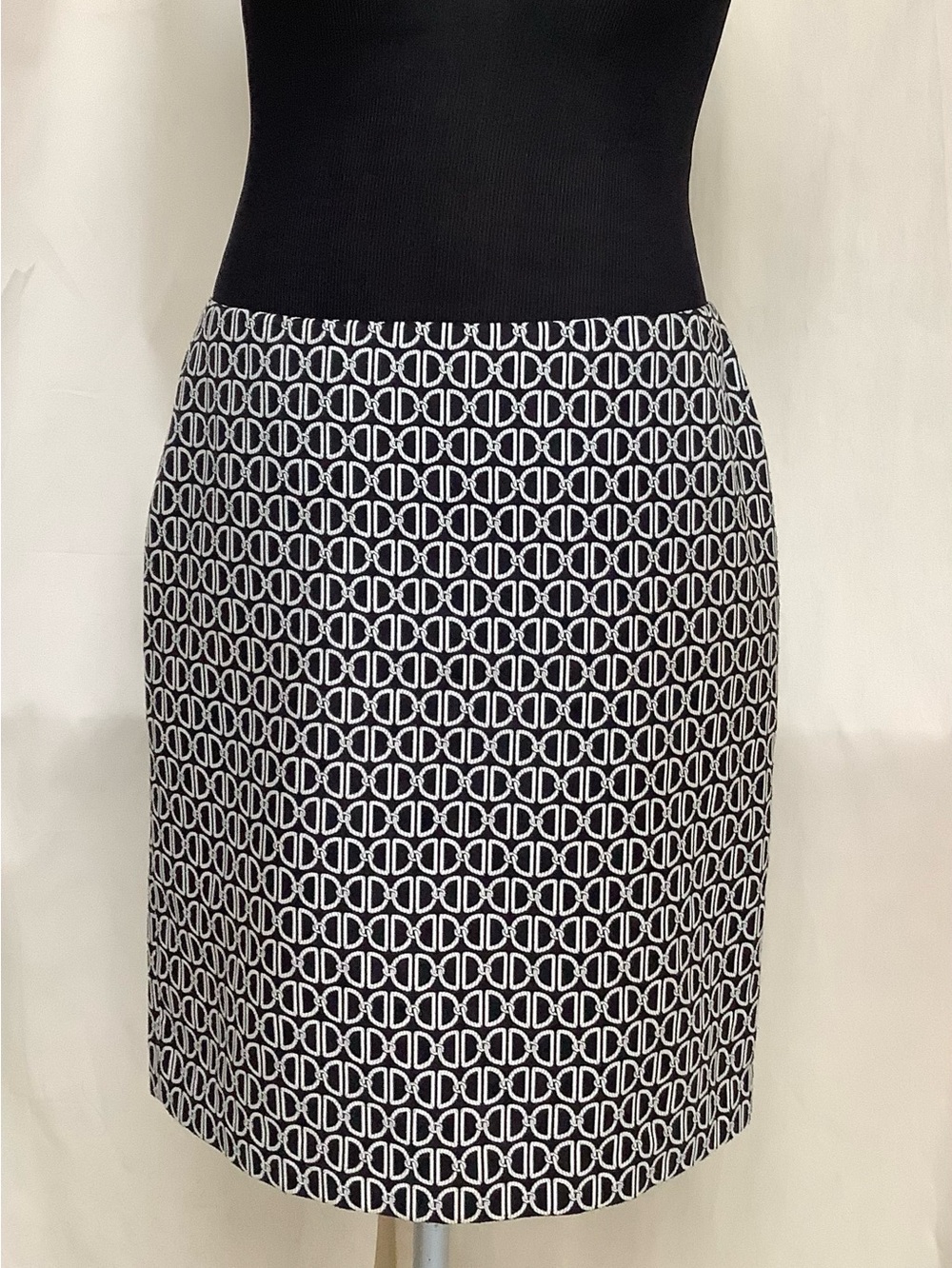 White House Black Market Skirt-Black White Geometric Chain Pattern-Lined-12R